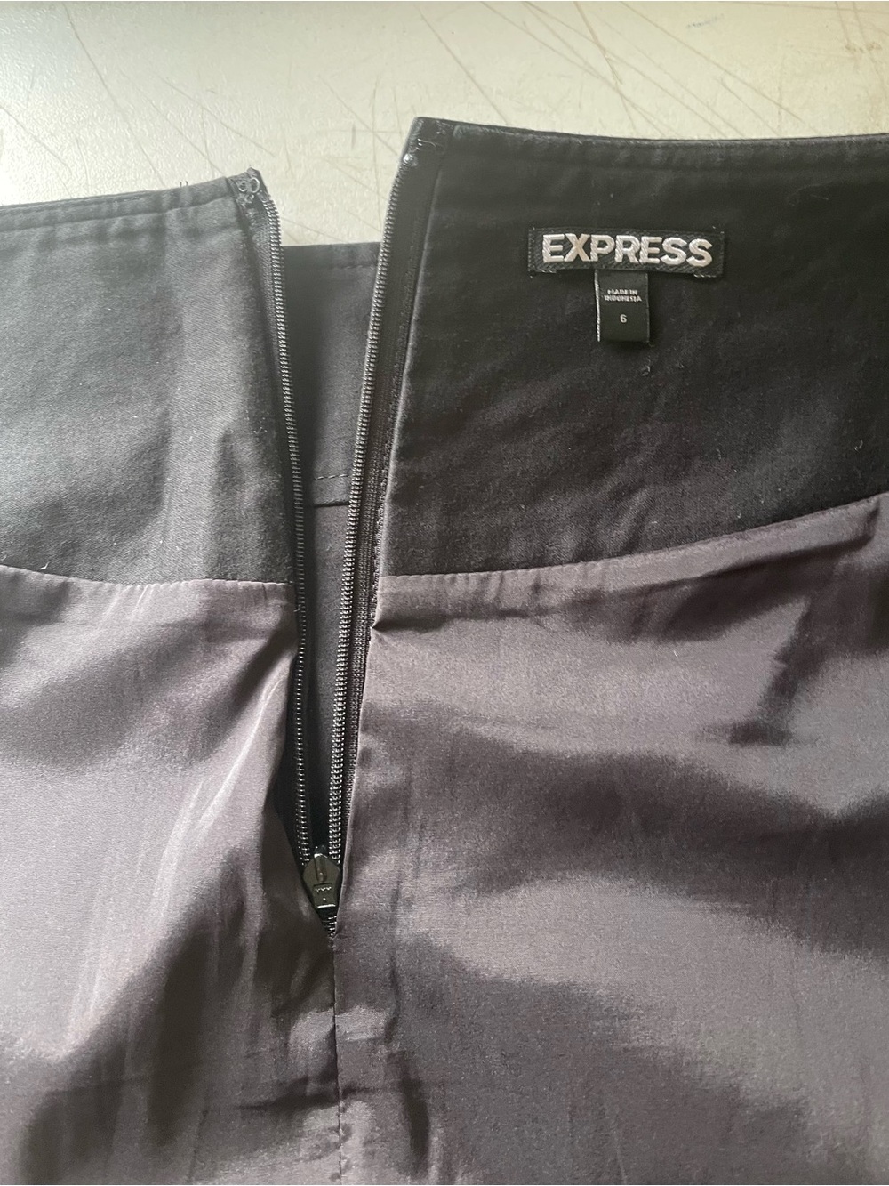 Express Black Mini Skirt size 6 lined - Picture 5 of 13